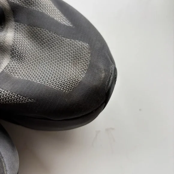 Oncloud Cloud Surfer Next Black Eclipse Men's 11.5 Running Train Gym‎